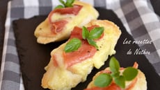 Crostinis façon raclette