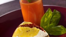 Polenta de Concassé d'Aubergine et de fromage de chèvre frais, Gaspacho de tomate