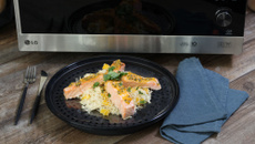 Papillote de saumon, coco, curry et gingembre