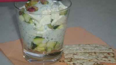 Verrine de courgettes au fromage blanc et pistaches