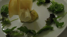 Aumonière d'aubergines au chèvre et miel