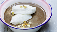 Île flottante au chocolat chaud