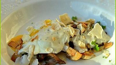L'œuf poché au boursin, champignons dit de Paris