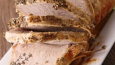 Roti de porc à la moutarde sauce crème échalotes