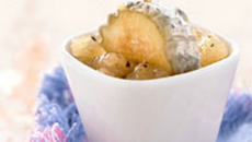 Sainte-Maure de Touraine grillé à la compote de poire au poivre et au miel