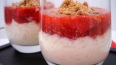 Riz au lait, fraises et speculos