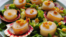 Salade de coquilles st jacques aux lardons