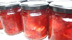 Confiture de fraise au Basilic