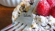 Tarte sablée aux framboises et amandes en crumble