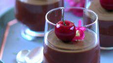 Verrine mousse au chocolat et cerise