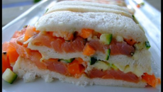 Pain moelleux de saumon fumé aux légumes