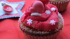 Cupcake aux framboises pour Noël