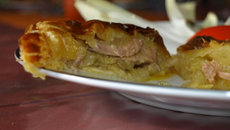 Tarte fine aux pommes et foie gras