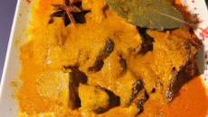 Curry à la selle d'agneau et paprika