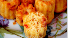 Cannelés au comté et chorizo