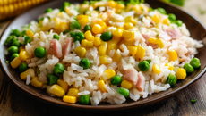 Salade jambon/maïs/petits pois/riz