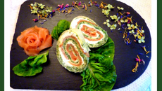 Omelette roulée saumon épinards