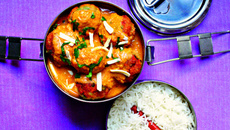 Malai kofta korma à boulettes de légumes et panneer, sauce crémeuse