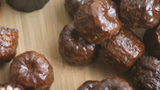 Canelés de Bordeaux