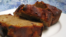 Cake aux pommes et noisettes caramélisées