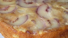 Gâteau léger aux pêches