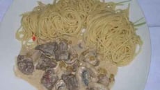 Émincé de bœuf aux champignons et crème fraîche