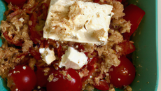 Crumble à la tomate et feta