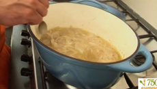 Soupe à l'oignon au thym