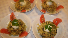 Risotto de pommes de terre aux cèpes et œufs mollets