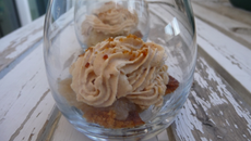 Verrine de pain d'épices, poires, foie gras