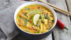 Bouillon de Ramen Thaï au poulet