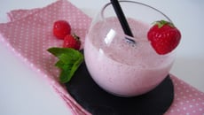 Smoothie lacté aux fraises