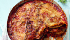 Gratin d'aubergines à la Sicilienne & fromage râpé Sublime Filante Giovanni Ferrari