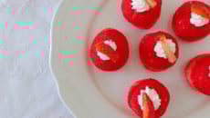 Petits choux fraise chocolat blanc
