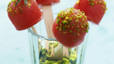 Bonbons de tomates à la pistache