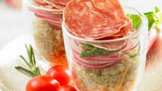Verrine de quinoa et saucisson sec