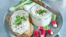 Rillettes de maquereau fumé aux herbes