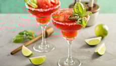 Cocktail frozen Margarita aux fraises sans alcool