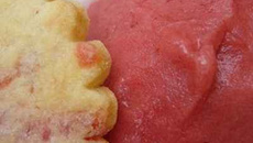 Sorbet aux fraises des bois et sablés aux fraises