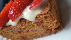Tiramisu aux fraises et sablés bretons aux fraises deshydratées