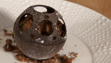 Sphère chocolatée façon Ferrero Rocher