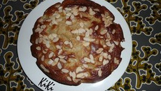 Mon gâteau aux poires, yaourt et amandes effilées