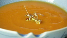Soupe de patate douce à la courge