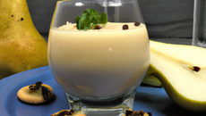 Délicate mousse de roquefort à la poire