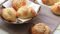 Pains au lait et sucre perlé