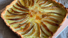 Tarte aux poireaux gratinée