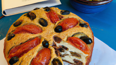 Cake provençal aux olives, tomates et chèvre frais 