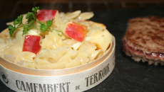 Risotto di farfalle, pomme, camembert