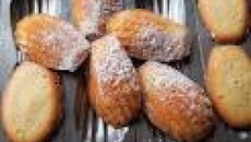 Madeleine à la noix de coco