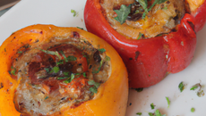 Duo de poivrons farcis à la provençale